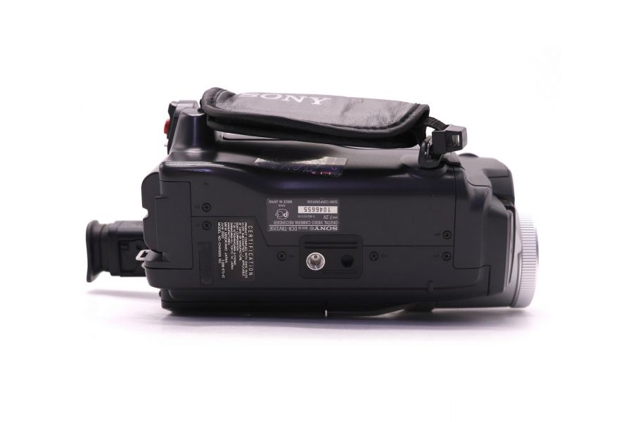 Видеокамера Sony DCR-TRV320E