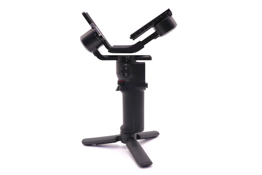 Стабилизатор DJI Ronin RS 3 Mini в упаковке