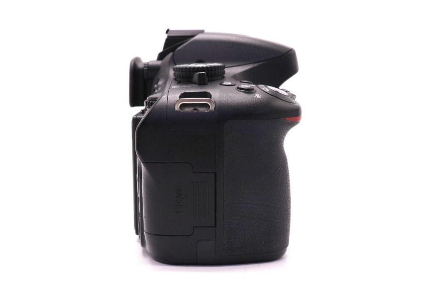 Nikon D5100 body в упаковке (пробег 31955 кадров)