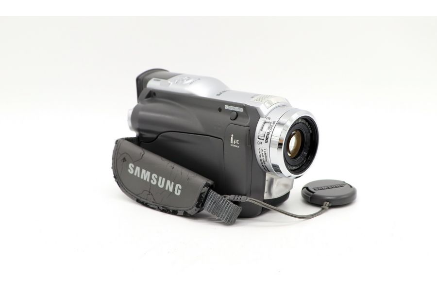 Видеокамера Samsung VP-D21i