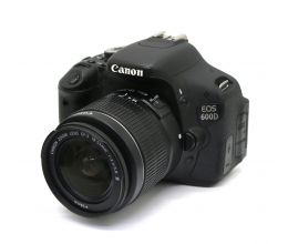 Canon EOS 600D kit (пробег 9900 кадров)