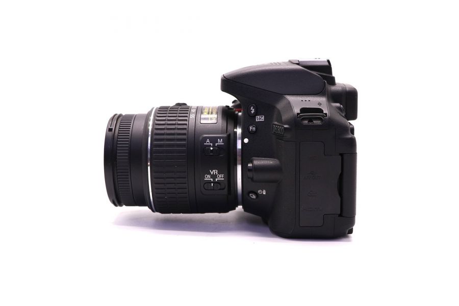 Nikon D5300 kit (пробег 2615 кадров)