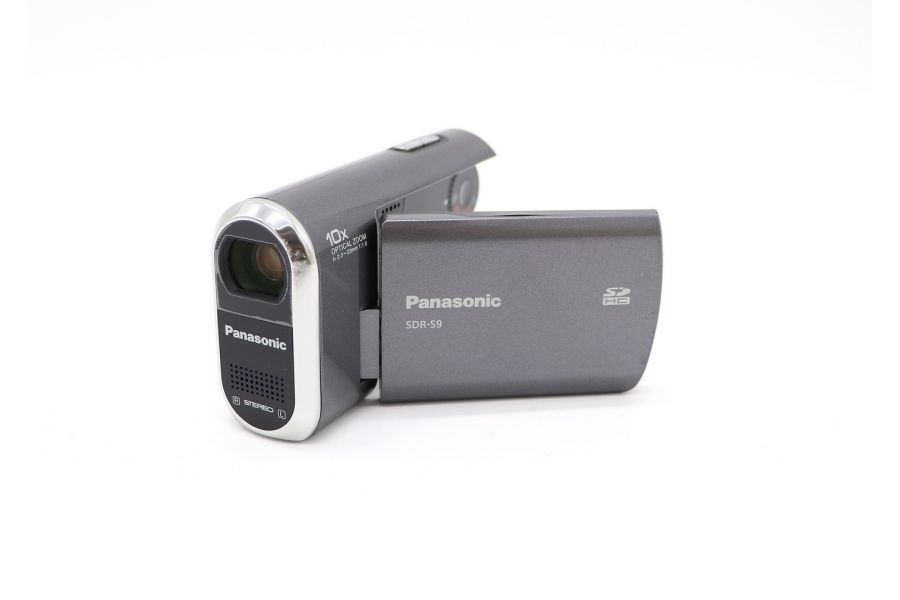 Видеокамера Panasonic SDR-S9