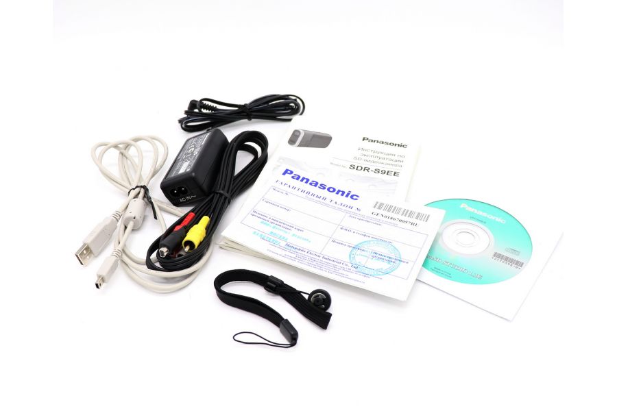 Видеокамера Panasonic SDR-S9