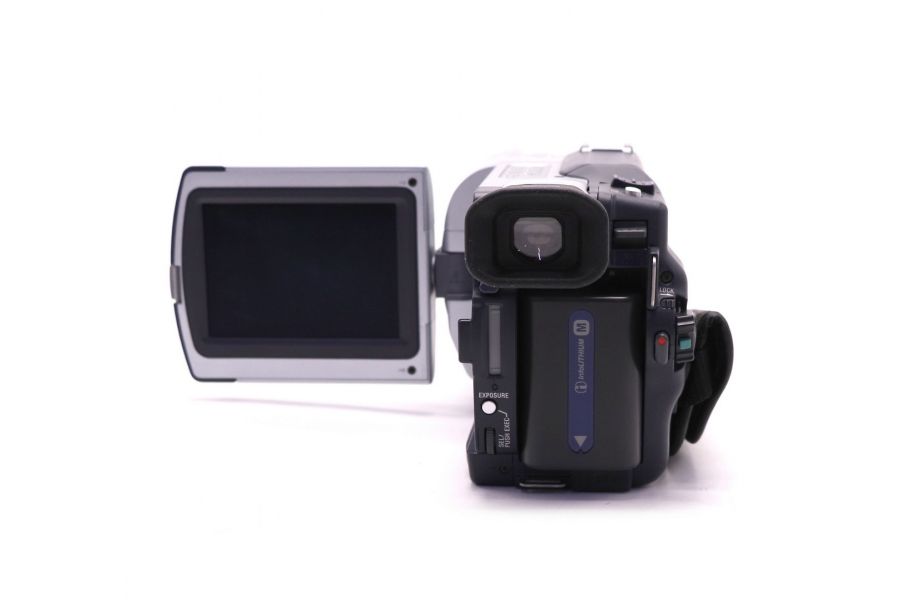 Видеокамера Sony CCD-TRV828E