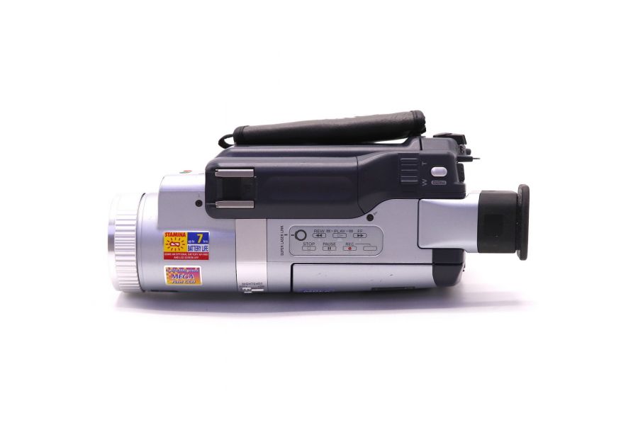 Видеокамера Sony CCD-TRV828E