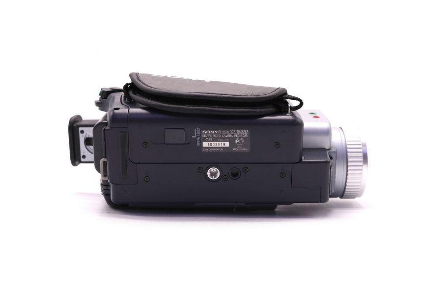 Видеокамера Sony CCD-TRV828E