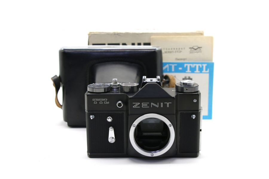 Зенит ТТЛ body в упаковке (СССР, 1977)