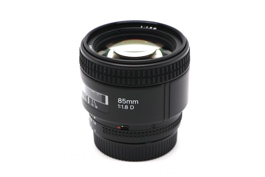 Nikon 85mm f/1.8D AF Nikkor в упаковке