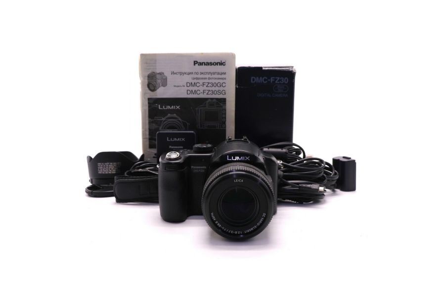 Фотокамера Panasonic Lumix DMC-FZ30 в упаковке