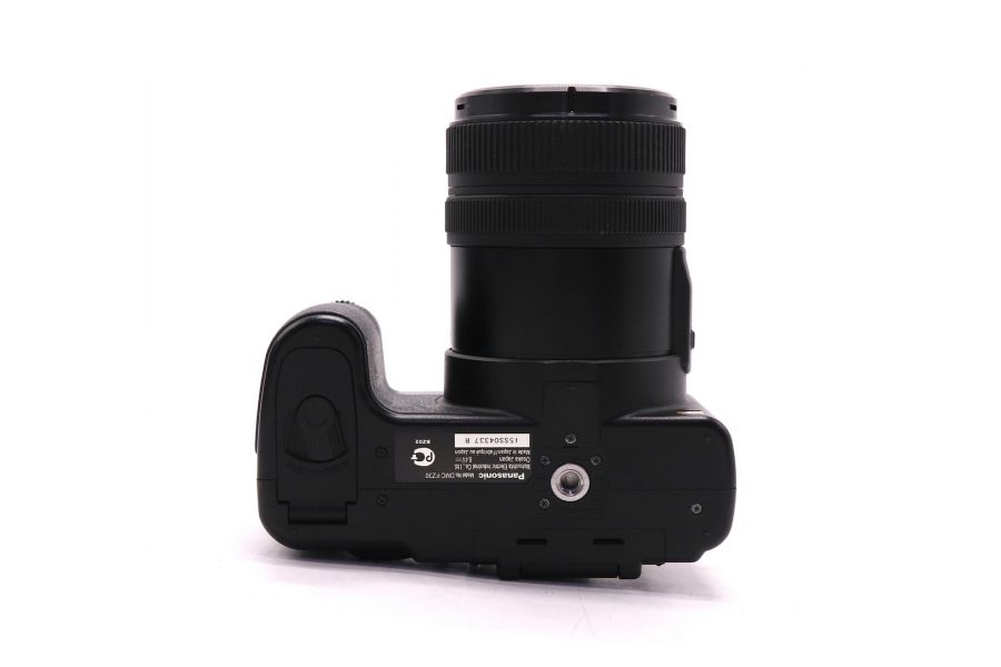 Фотокамера Panasonic Lumix DMC-FZ30 в упаковке