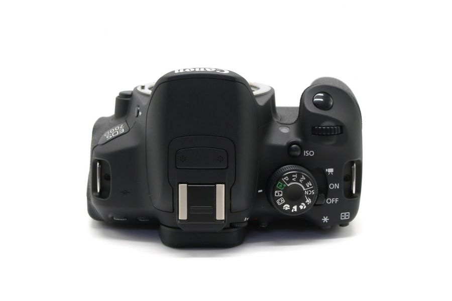 Canon EOS 700D body в упаковке (пробег 1530 кадров)