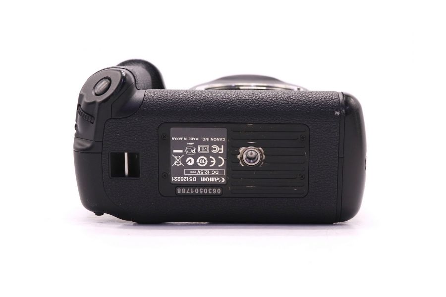 Canon EOS 1D Mark IV body (пробег 30785 кадров)