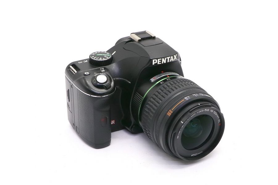 Pentax K-m kit (пробег 27850 кадров)