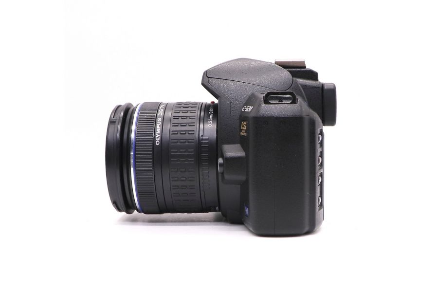 Olympus E-520 kit (пробег 15500 кадров)