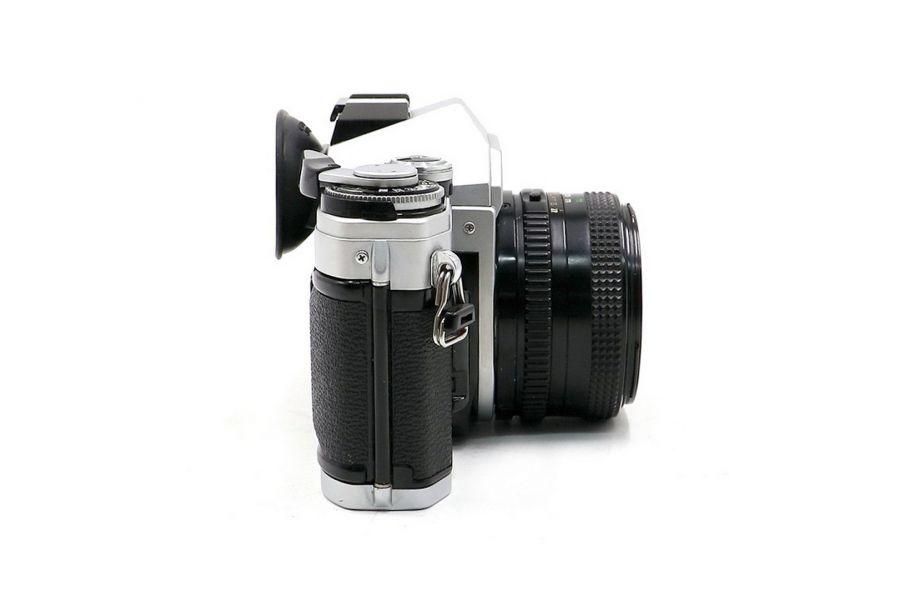 Canon AT-1 kit (Japan, 1977)