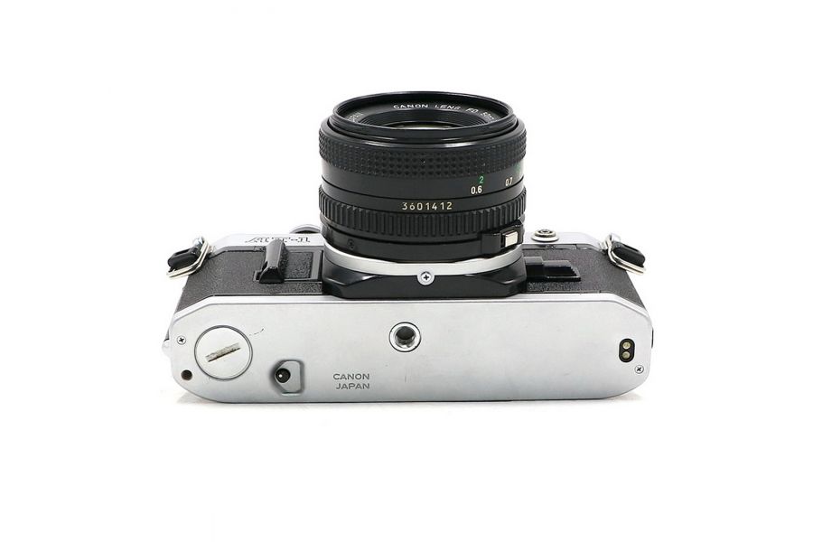 Canon AT-1 kit (Japan, 1977)