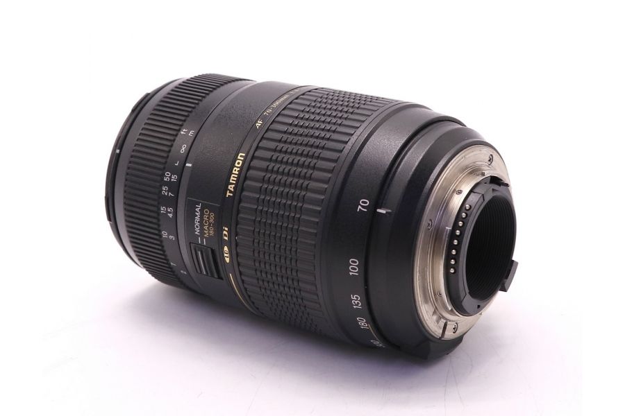 Tamron AF 70-300mm f/4-5.6 Di LD MACRO 1:2 (A17) Nikon F (Vietnam, 2016)