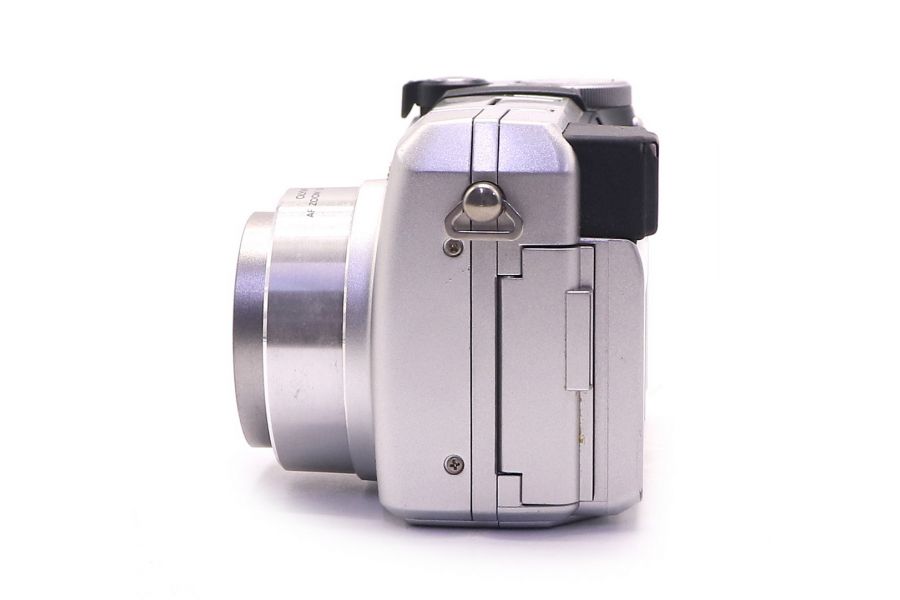 Olympus C-740 Ultra Zoom Camedia в упаковке