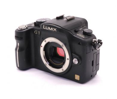 Panasonic Lumix DMC-G1 body (пробег 6800 кадров)