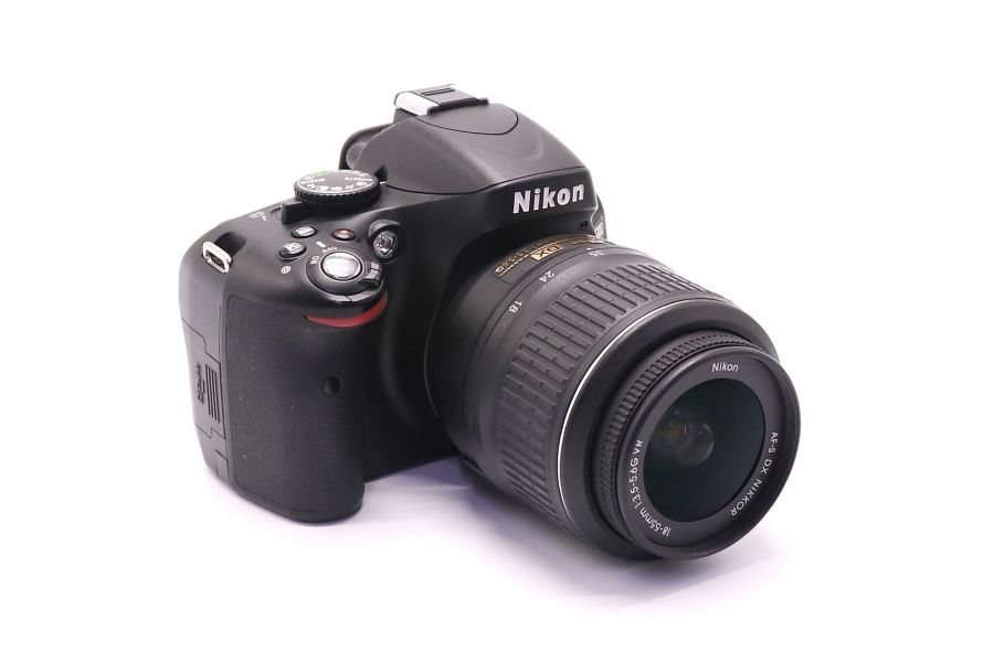 Nikon D5100 kit (пробег 8320 кадров)