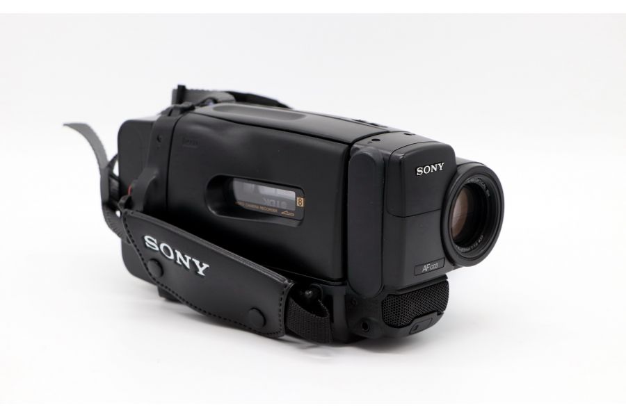 Видеокамера Sony CCD-TR340E