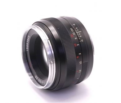 Planar 1,4/50 ZE T* Carl Zeiss (Canon EF)