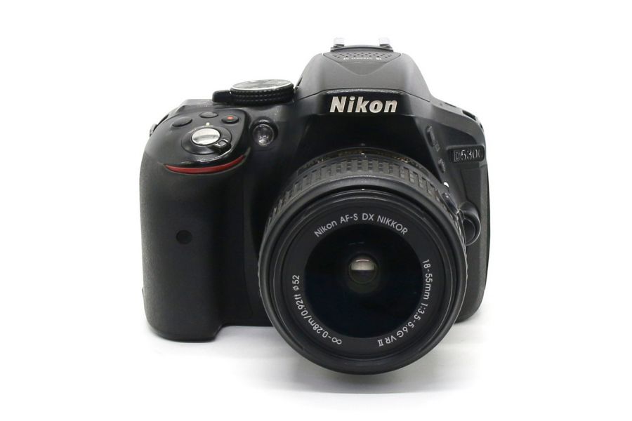 Nikon D5300 kit (пробег 21240 кадров)