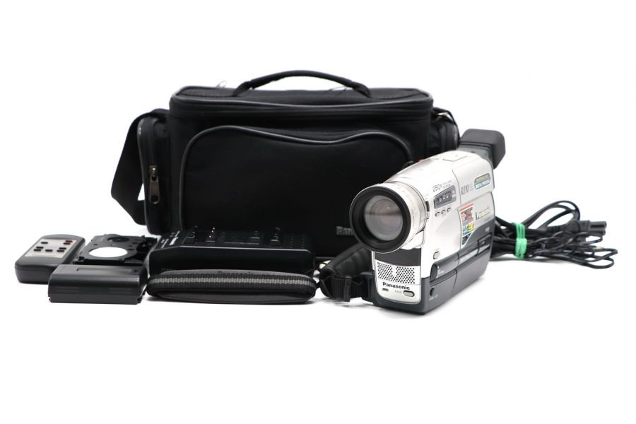 Видеокамера Panasonic NV-RZ10EN компактная