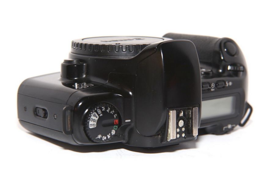 Canon EOS 500 body (Japan, 1995г)