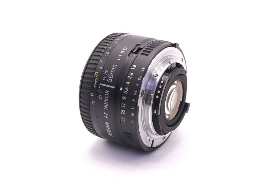 Nikon 50mm f/1.8D AF Nikkor (China, 2014)