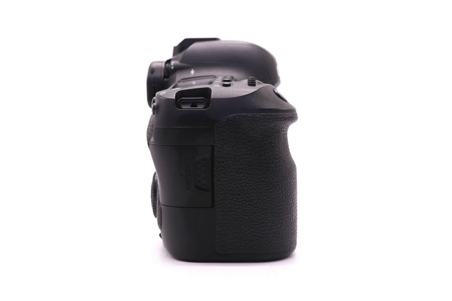 Canon EOS 6D Mark II body в упаковке (пробег 52000 кадров)