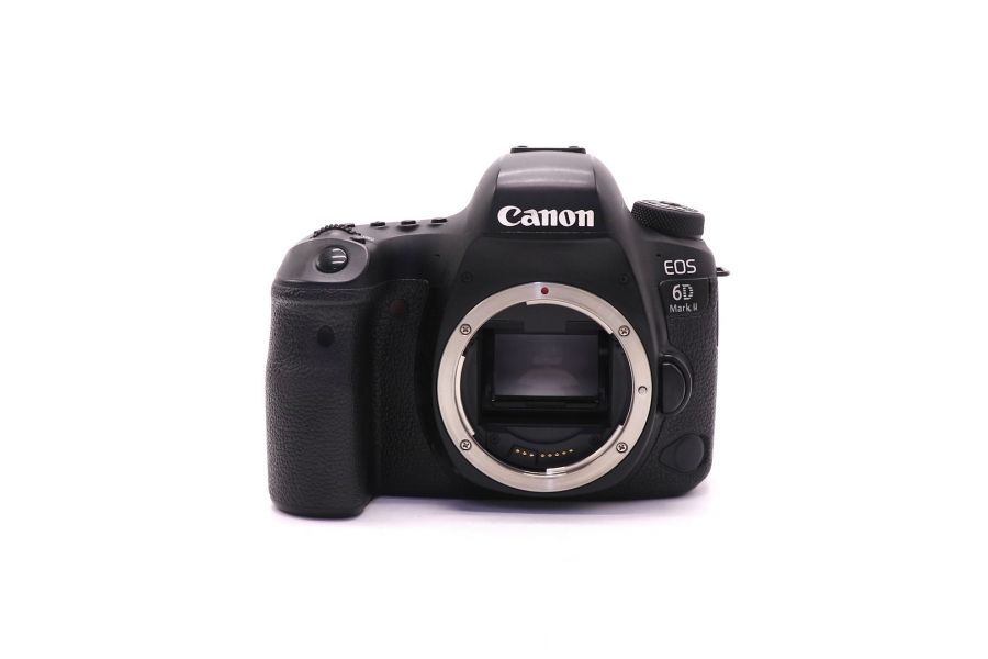 Canon EOS 6D Mark II body в упаковке (пробег 52000 кадров)