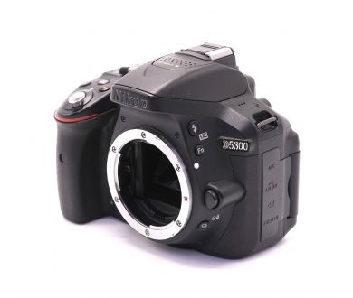 Nikon D5300 body (пробег 20720 кадров)