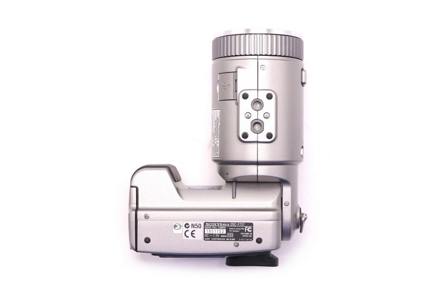 Sony Cyber-shot DSC-F707