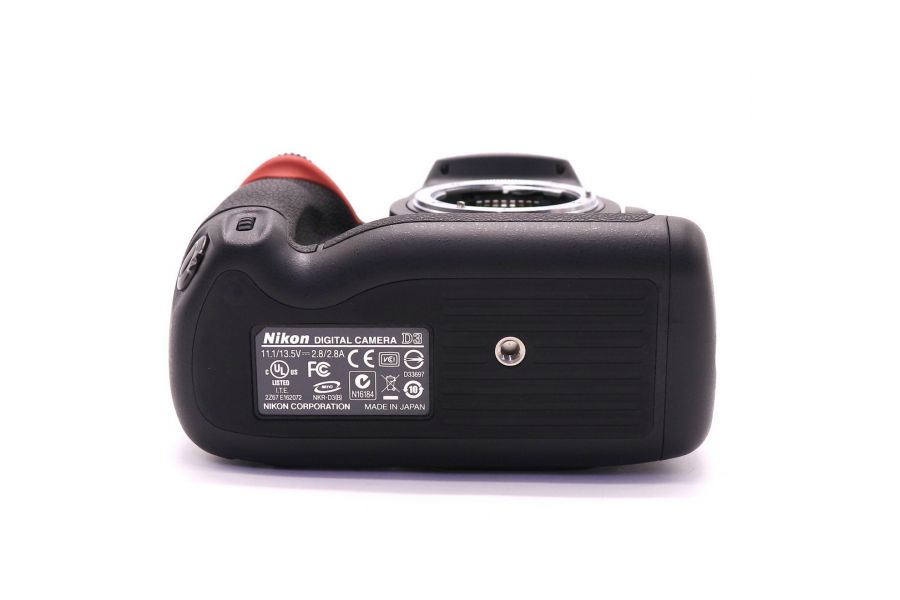Nikon D3 body (пробег 250 кадров)