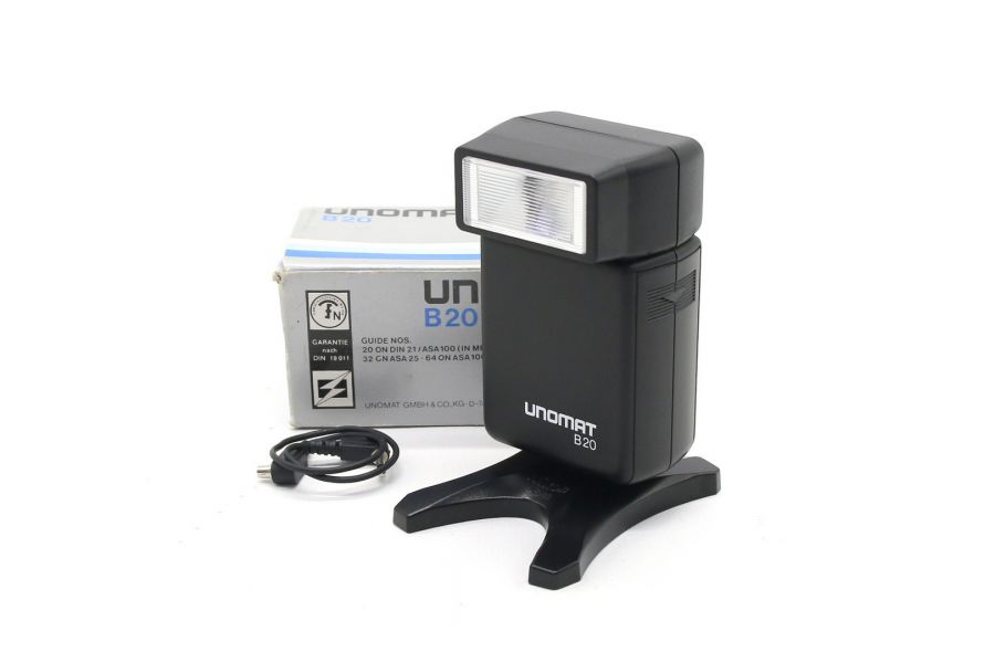 Фотовспышка Unomat B20 в упаковке
