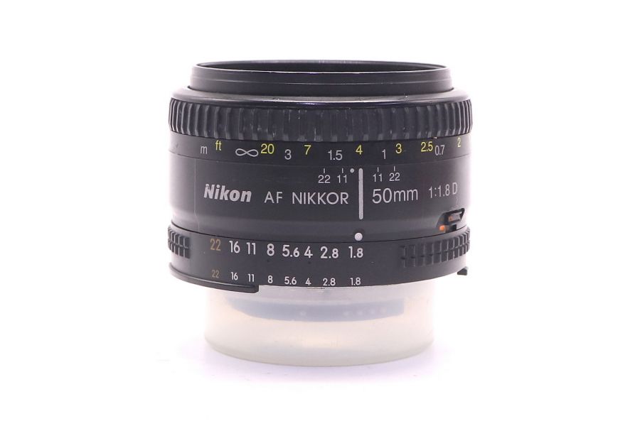 Nikon 50mm f/1.8D AF Nikkor в упаковке (China)