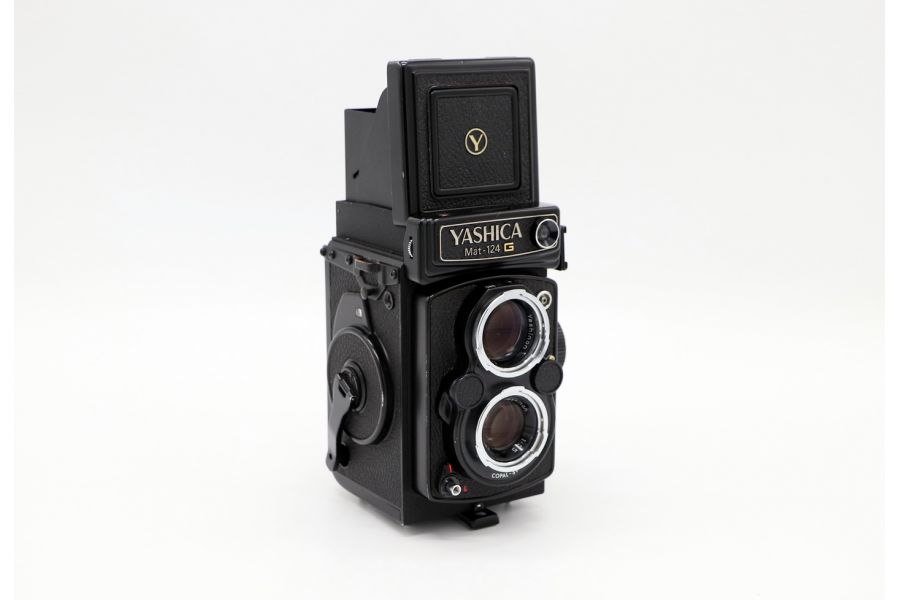 Yashica Mat-124 G (Japan, 1980)