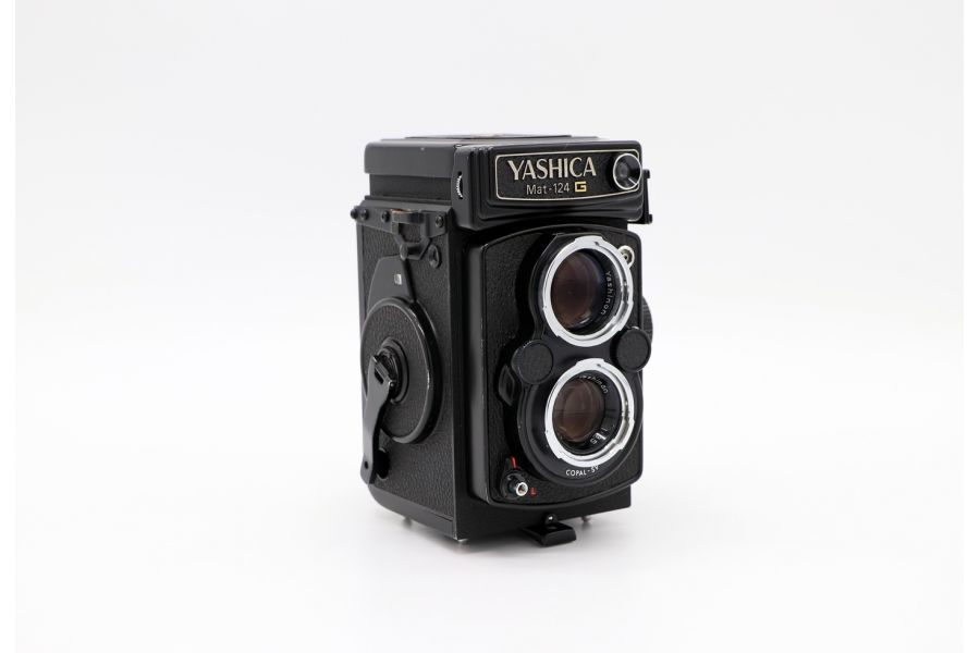 Yashica Mat-124 G (Japan, 1980)