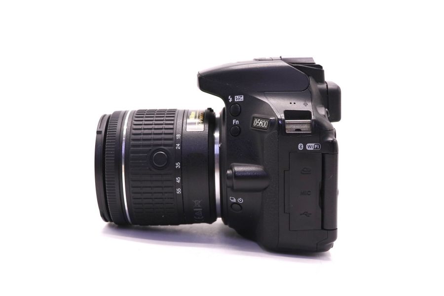 Nikon D5600 kit (пробег 7150 кадров)