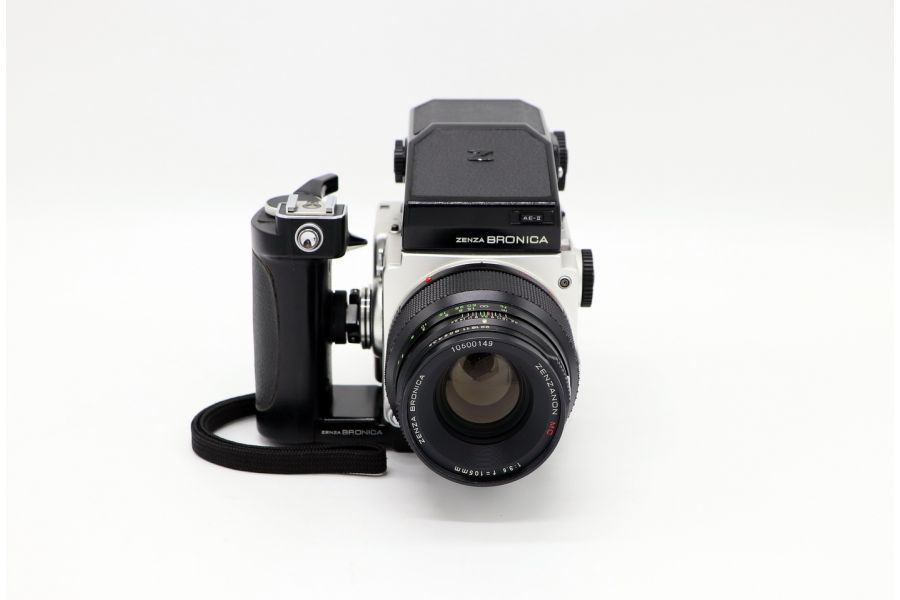 Zenza Bronica ETR AE II (Japan, 1976)