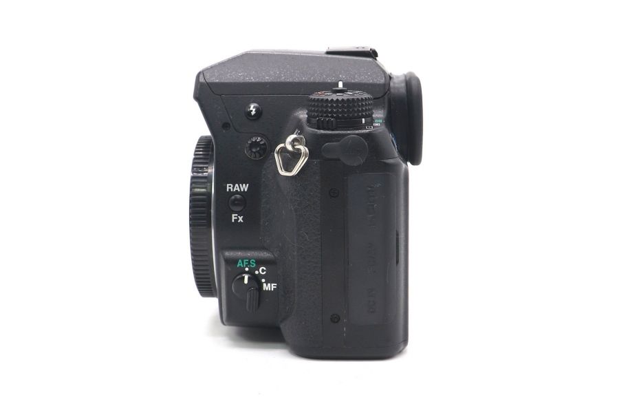 Pentax K-5 IIS body (пробег 207600 кадров)