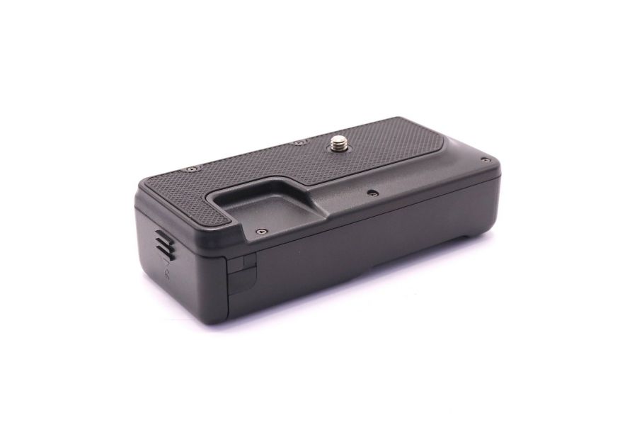 Беспроводной передатчик файлов Nikon WT-7B в упаковке