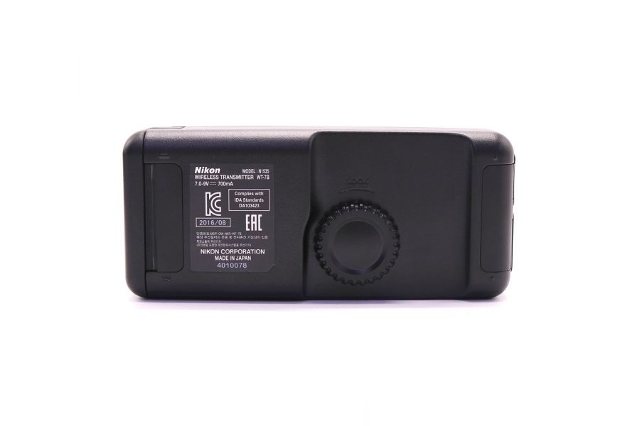 Беспроводной передатчик файлов Nikon WT-7B в упаковке