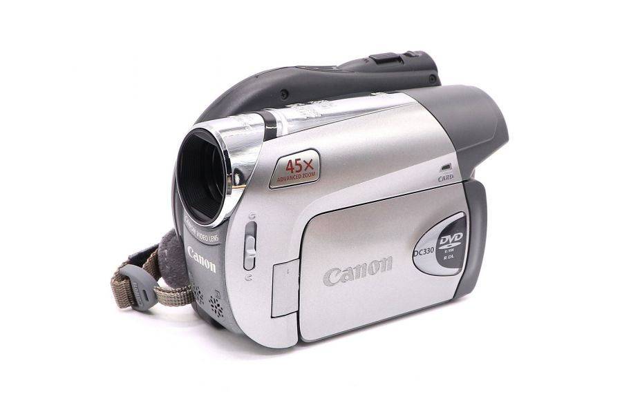 Видеокамера Canon DC330 в упаковке