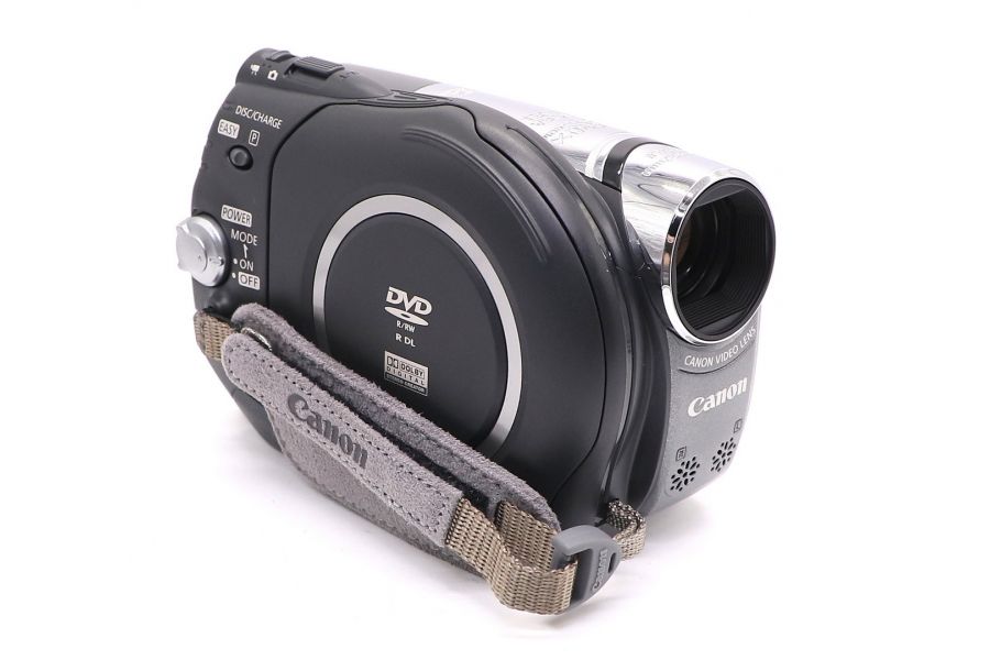Видеокамера Canon DC330 в упаковке