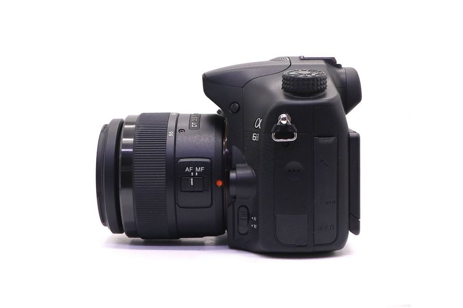 Sony Alpha A68 kit (пробег 1060 кадров)