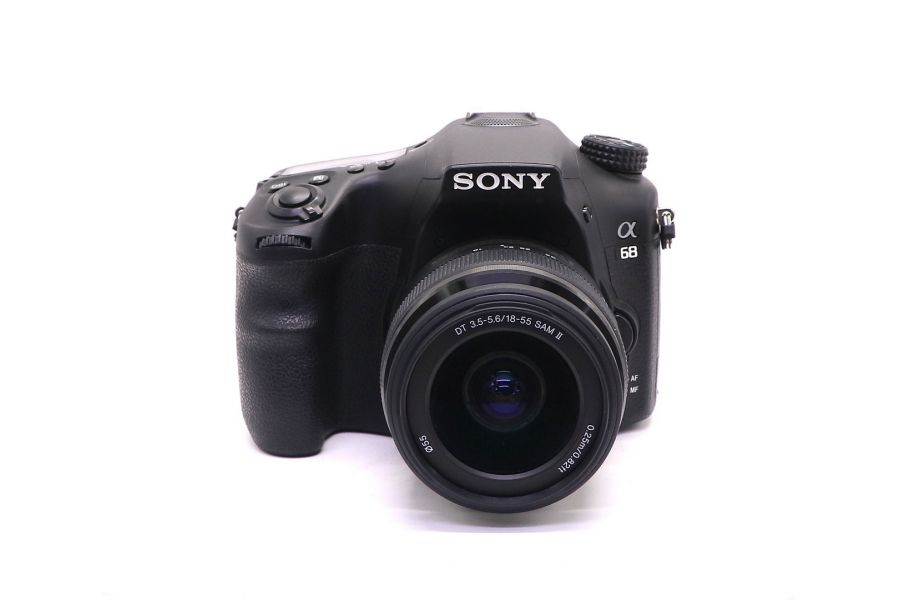 Sony Alpha A68 kit (пробег 1060 кадров)