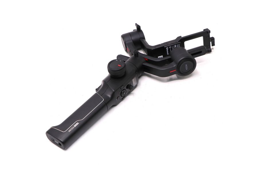 Стабилизатор Moza Air 2 трёхосевой в упаковке 